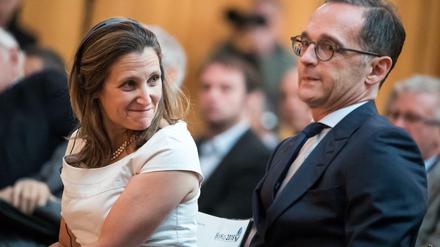 Die eine laute, der andere eher leise: Beim Kampf um Menschenrechte gehen Kanadas Außenministerin Chrystia Freeland und ihr Kollege Heiko Maas getrennte Wege.