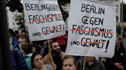 Demonstration gegen rechte Gewalt in Chemnitz am Berliner Hermannplatz. 