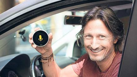 Holger Weiss, hat den Assistenten Chris entwickelt. Früher hat er für den Vorläufer des Kartendienstes Here gearbeitet – der ist nun Partner für die Navigation.