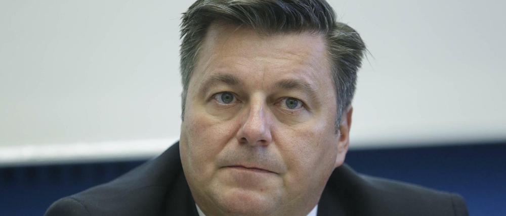 Innensenator Andreas Geisel (SPD) steht wegen der Schießstandaffäre unter Druck.