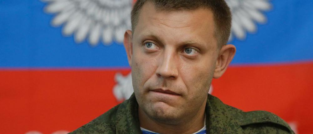 Der Anführer der prorussischen Separatisten in Donezk in der Ostukraine ist bei einer Bombenexplosion getötet worden.