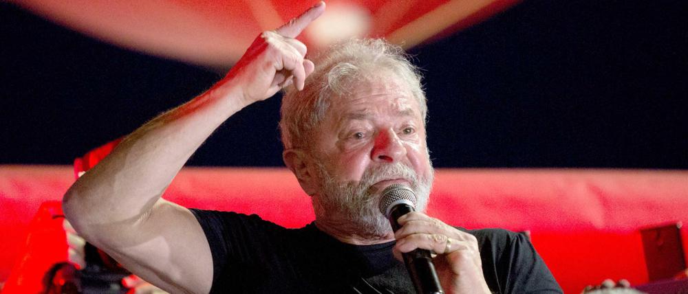 Das Oberste Wahlgericht Brasiliens hat Ex-Präsident Luiz Inácio Lula da Silva von der Präsidentenwahl im Oktober ausgeschlossen.