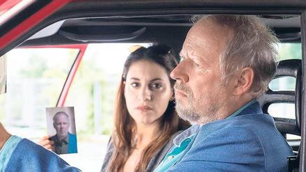 Kann er gut mit Frauen? Die Fallanalystin Mila Sahin (Almila Bagriacik) soll Kommissar Borowski (Axel Milberg) bei der Fahndung unterstützen.