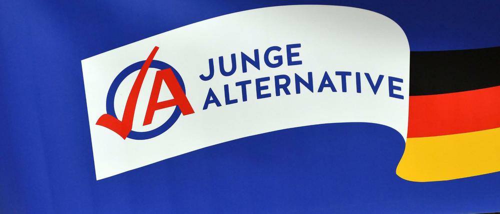 Plakat der AfD-Jugendorganisation Junge Alternative (JA)