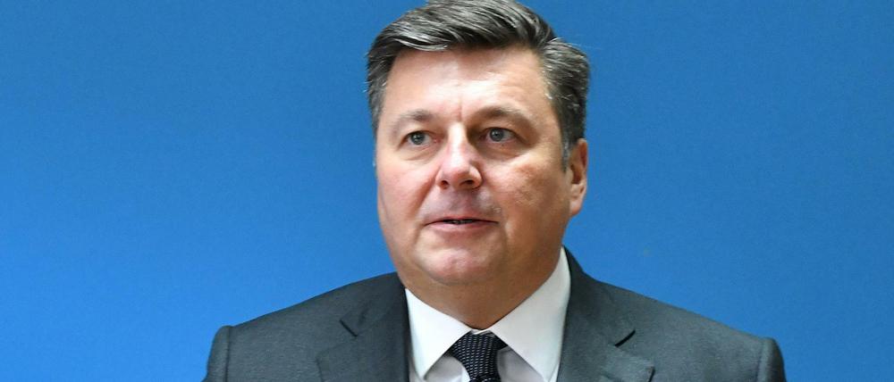 Der Berliner Innensenator Andreas Geisel beim Pressegespräch im Februar 2018.