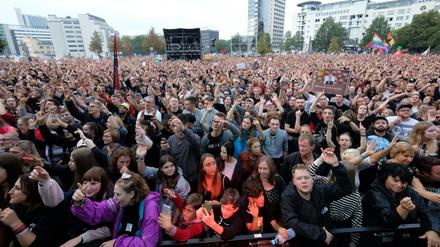 Unter dem Motto "#wirsindmehr" treten in Chemnitz unter anderem Marteria und Casper, Kraftclub und die Toten Hosen auf.