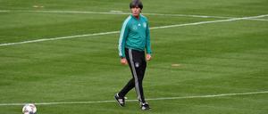 Neue Chance. Bundestrainer Joachim Löw darf sich noch einmal versuchen.