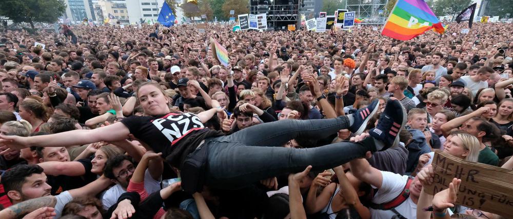 Ausgelassene Stimmung herrscht beim Konzert in Chemnitz.