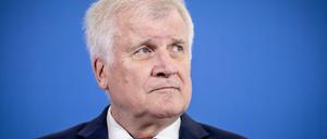 Horst Seehofer (CSU), Bundesminister des Innern, für Bau und Heimat, bringt die SPD gegen sich auf. 
