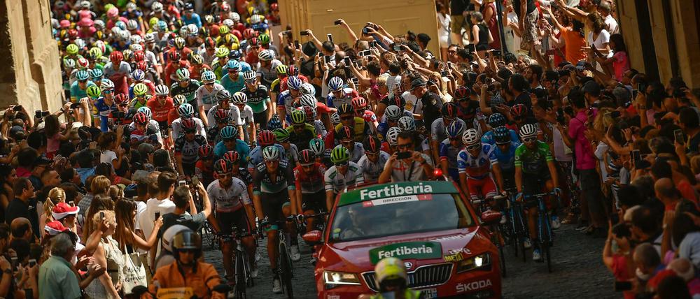 Radrennen wie hier Vuelta a Espana können Städte in einen vorübergehenden Kollaps führen.