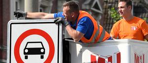 Verbot. In Hamburg sind schon zwei Straßenabschnitte für ältere Diesel gesperrt. 