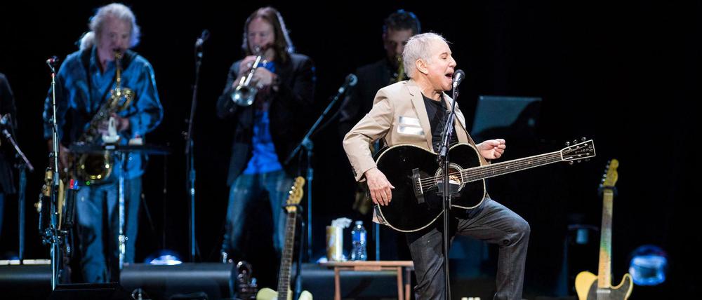 Der US-amerikanische Musiker Paul Simon beim Konzert in Vancouver.