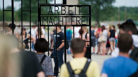 Eine Besuchergruppe der AfD soll in der Gedenkstätte Sachsenhausen NS-Verbrechen relativiert haben. Der Guide bracht die Führung ab.