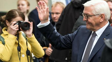 Bundespräsident Frank-Walter Steinmeier auf dem Bürgerfest im Garten von Schloss Bellevue. 