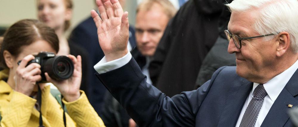 Bundespräsident Frank-Walter Steinmeier auf dem Bürgerfest im Garten von Schloss Bellevue. 