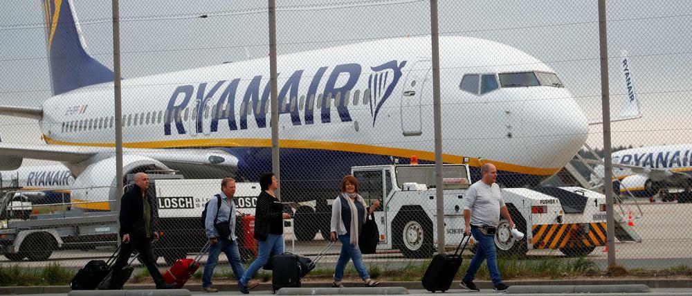 Wer fliegt? Von der Streikbeteiligung und den Streikbrechern hängt es ab, wie viele Maschinen am Mittwoch starten.