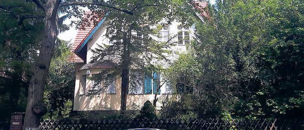 Zank in Zehlendorf. Das Haus in der Schmarjestraße. 