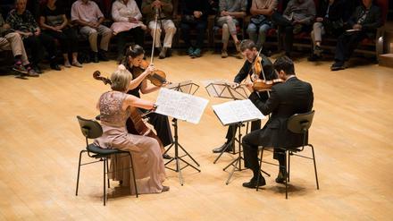 Schmerzhaft schön. Konzert im Pierre Boulez Saal.