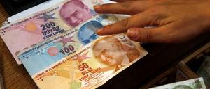 Banknoten der türkischen Lira. 