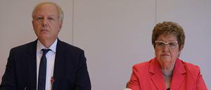Die frühere Gewerkschaftschefin Monika Wulf-Mathies und WDR-Intendant Tom Buhrow stellen den Abschlussbericht zum Umgang des WDR mit sexueller Belästigung vor.