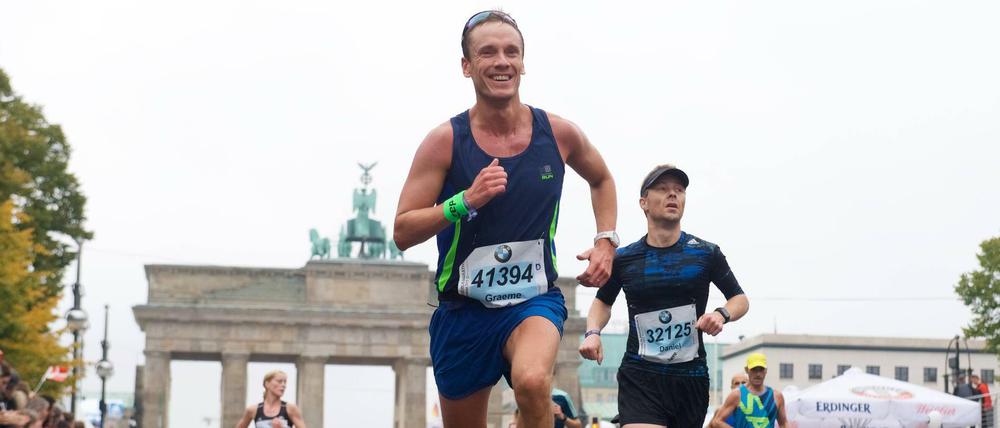 Ein Bild vom Marathon 2017 kurz vor dem Ziel.