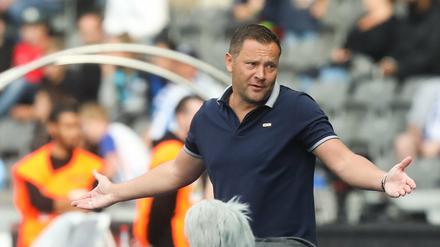 Pal Dardai trifft am Samstag mit Hertha auf den Tabellenzweiten aus Wolfsburg. 