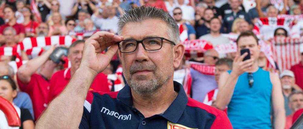 Genau hingeschaut. Urs Fischer sieht Duisburg als gefährlichen Gegner. 