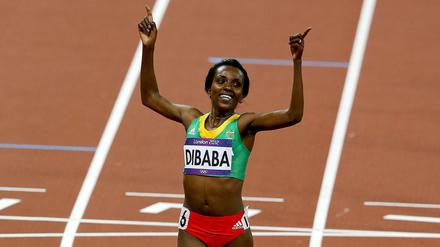 Dreimal gewann Tirunesh Dibaba Gold bei Olympia (hier in London über 10.000 Meter). Nun strebt sie im Marathon nach Siegen.