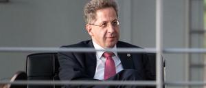 Laut eines "Spiegel"-Berichts will Hans-Georg Maaßen die Mitarbeiterzahl des Verfassungsschutzes nahezu verdoppeln.