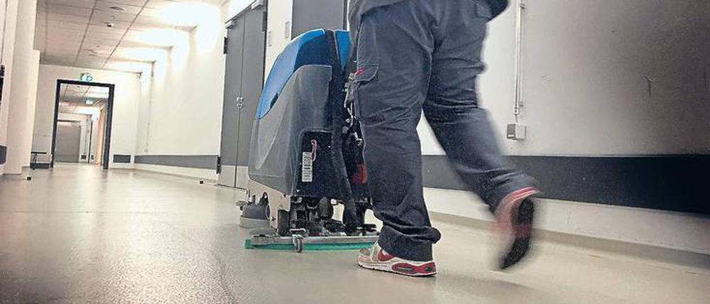 Tag für Tag kommt Sven M. zur Arbeit. Den Chefs ist seine Vorgeschichte egal. 