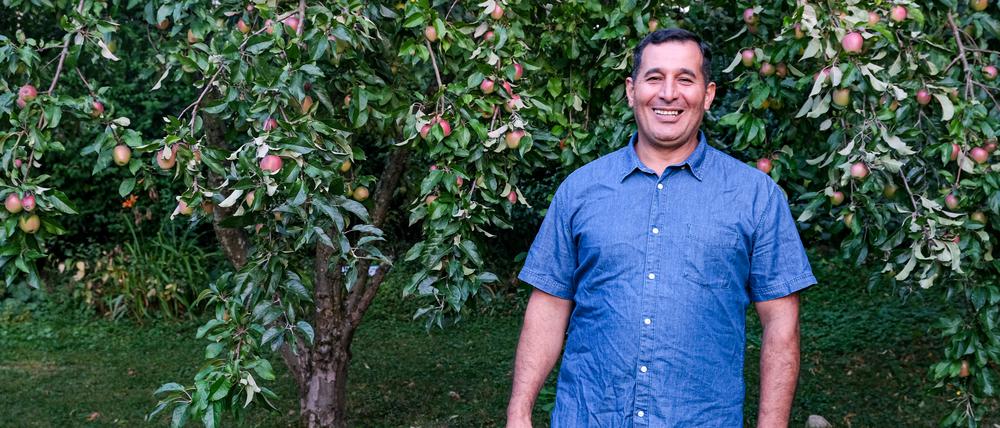 Er sagte, dass er Abdullah heißt und aus Syrien kommt. Viel mehr wollten die Freunde lange gar nicht wissen.