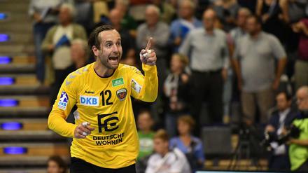 Vorne Holm, hinten Heinevetter. Der Torhüter war den Berlinern ein sicherer Rückhalt.