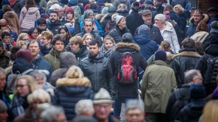 Auf einen Blick Menschen - auch in großen Gruppen - wiederzuerkennen ist eine seltene Fähigkeit.