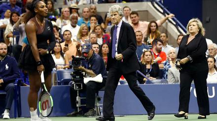 Standhaft. Serena Williams (l.) untermauert ihre Position in der Sexismus-Debatte.