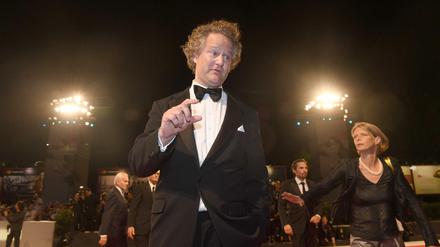 Der Regisseur Florian Henckel von Donnersmarck bei der Premiere des Films "Werk ohne Autor" bei den Filmfestspielen von Venedig auf dem roten Teppich.