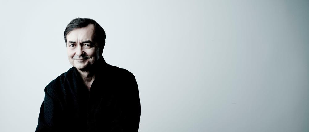 Pierre-Laurent Aimard liefert sich beim Musikfest ein Pianoduell.