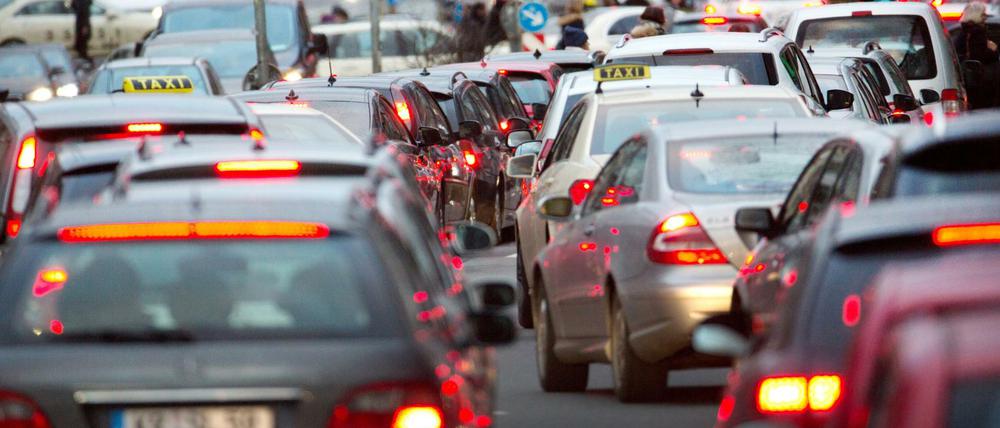Vor allem ältere Diesel verschlechtern die Luftqualität in deutschen Städten. 