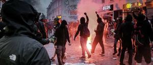 Autonome randalieren am 07.07.2017 im Schanzenviertel in Hamburg während des G20 Gipfels.