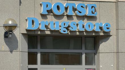 Ärger in den Jugendclubs "Potse" und "Drugstore" in der Schöneberger Potsdamer Straße. 