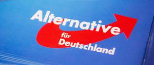 Das Logo der AfD auf einem Flyer.