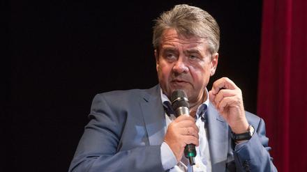 Sigmar Gabriel (SPD) bei der Vorstellung seines Buches.