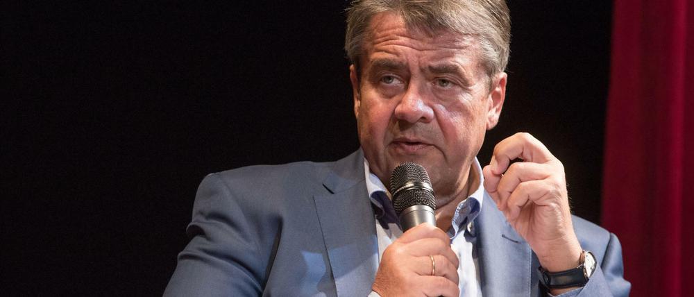 Sigmar Gabriel (SPD) bei der Vorstellung seines Buches.