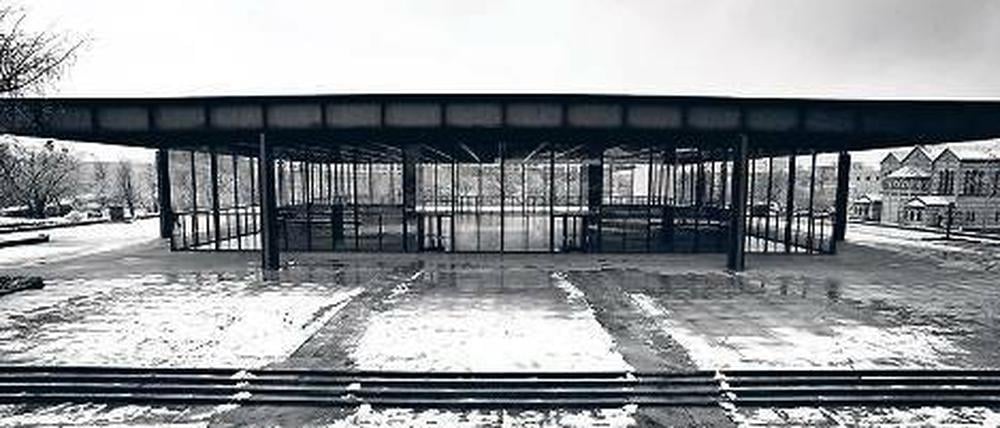 Die Neue Nationalgalerie, ein Jahrhundertbauwerk von Mies van der Rohe. 
