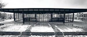 Die Neue Nationalgalerie, ein Jahrhundertbauwerk von Mies van der Rohe. 