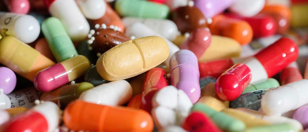 Immer teurer. Die Krankenkassen sind alarmiert über die Preisentwicklung für neue Arznei.
