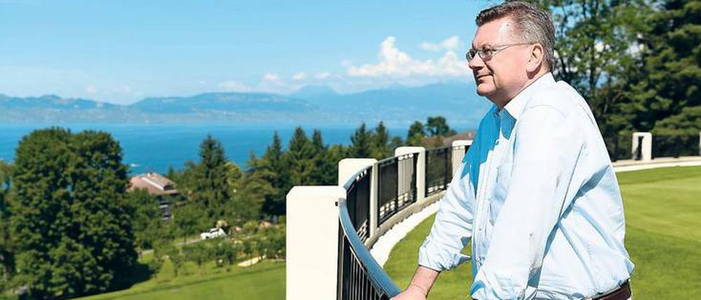 Am besten wieder so ein Sommermärchen. DFB-Präsident Reinhard Grindel sieht die Bewerbung um die EM 2024 als sein großes Projekt.