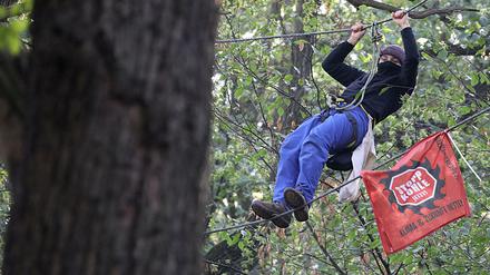 Die Ereignisse im Hambacher Forst wurden von Journalisten anders bewertet, als jene in Chemnitz.