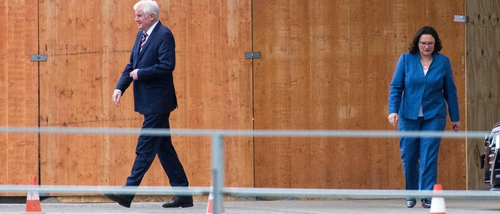 Horst Seehofer (l.) und Andrea Nahles nach einem Treffen im Bundeskanzleramt.