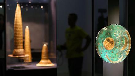 Spektakuläre Schau: Die Himmelsscheibe von Nebra und Goldhüte aus der Bronzezeit.