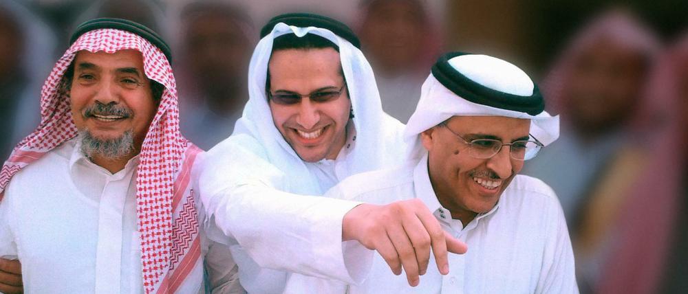 Die saudi-arabischen Preisträger Abdullah al-Hamid (l-r), Walid Abu al-Chair und Mohammed Fahad al-Kahtani (Saudi-Arabien). Das Foto wurde vermutlich vom Handoutgeber bearbeitet.